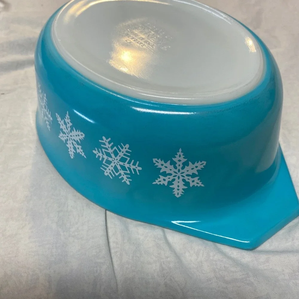 Vintage Pyrex 043 Snowflake Blue 1.5 Qt Casserole Dish w/ 943-C Lid USA